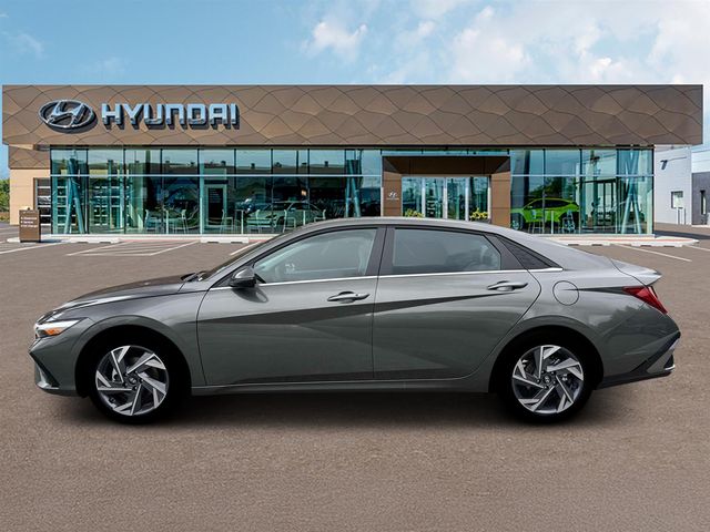 New 2026 Hyundai Elantra Sedan