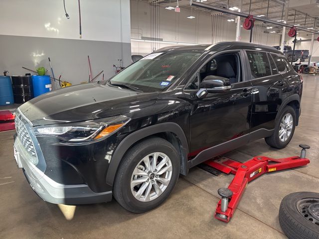 2023 Toyota Corolla Cross LE AWD