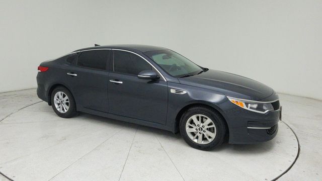 2016 Kia Optima LX Green at Autostrade