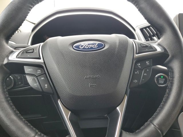 2021 Ford Edge SEL 32