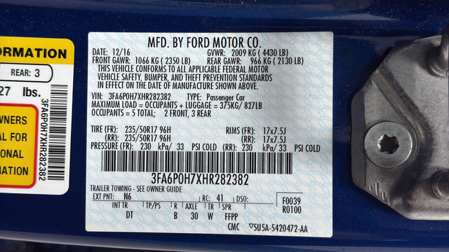 Used 2017 Lightning Blue Ford SE image 29