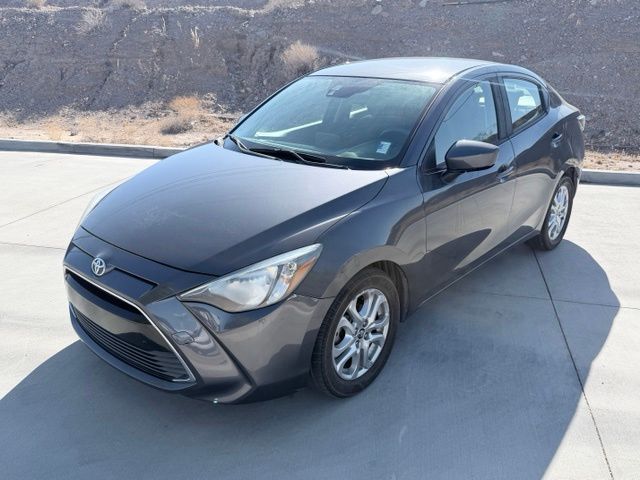 Gray (Graphite) 2018 Toyota Yaris iA Sedan Front-Wheel Drive 6-Speed Automatic
