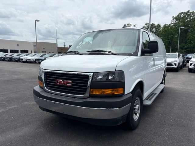 Summit White 2024 GMC Savana Cargo 2500 RWD Van Rear-Wheel Drive 8-Speed Automatic Overdrive