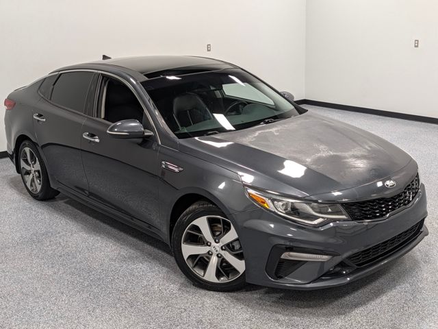 Used 2020 Gray Kia S image 31