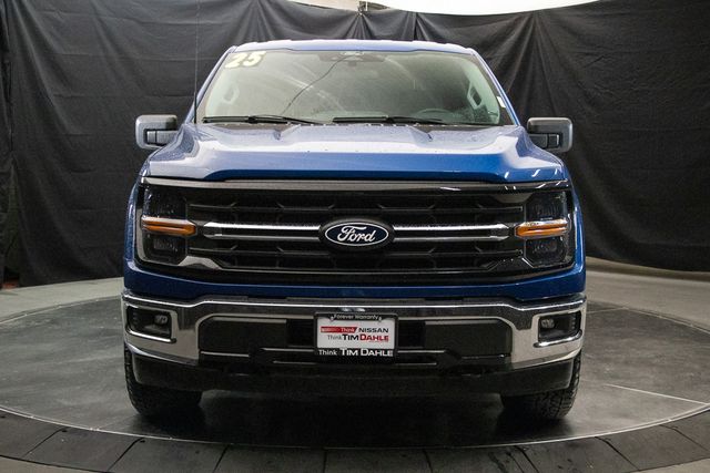 View vehicle photo 4