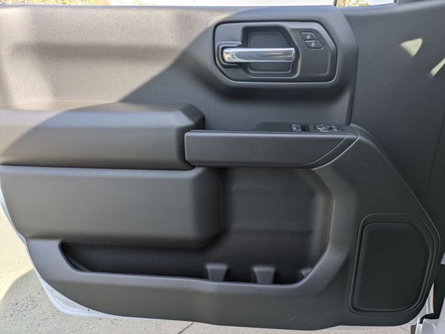 2025 Chevrolet Silverado 1500 WT photo