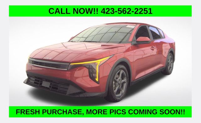 Currant Red 2025 Kia K4 LXS FWD Sedan Front-Wheel Drive Continuously Variable Transmission