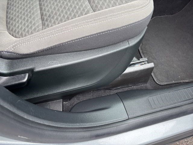 2022 Ford Escape Hybrid SE photo