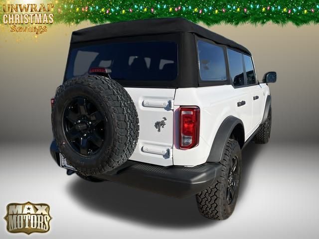 2024 Ford Bronco Black Diamond 10