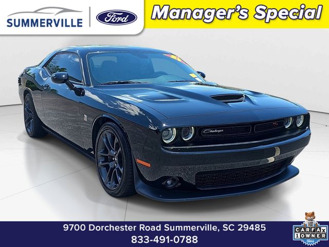 Black 2021 Dodge Challenger Coupe Rear-Wheel Drive 8-Speed Automatic