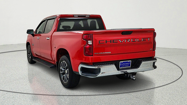 View vehicle photo 5