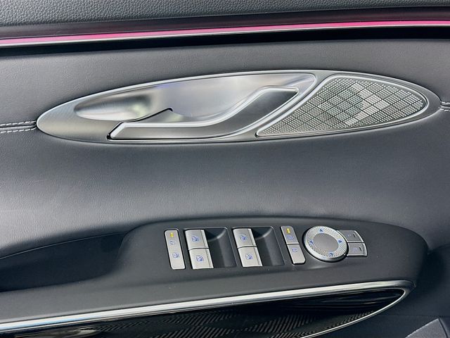 Thumbnail: 2026 Genesis GV70 - 16