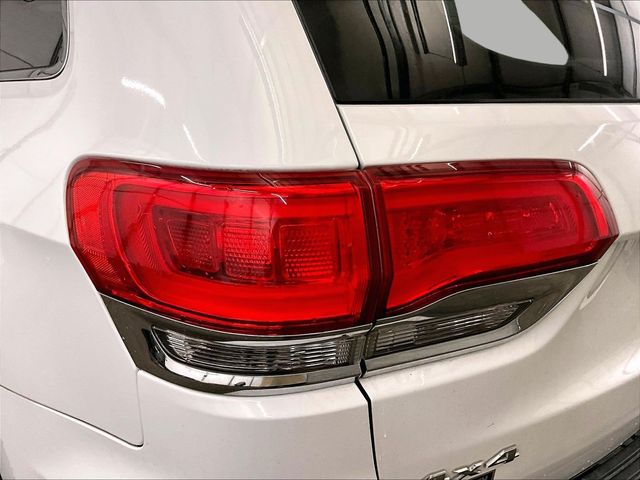 2017 Jeep Grand Cherokee Laredo White at Rochrich Mazda
