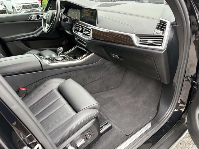 2022 BMW X5 - Image 28