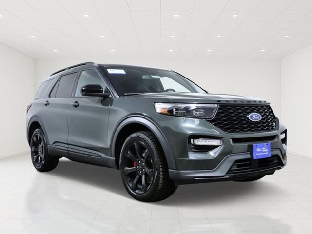  2022 Ford Explorer ST AWD   
