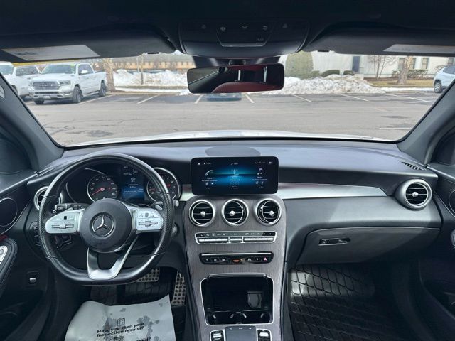 2022 Mercedes-Benz GLC