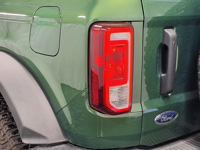 2022 Ford Bronco - Image 25