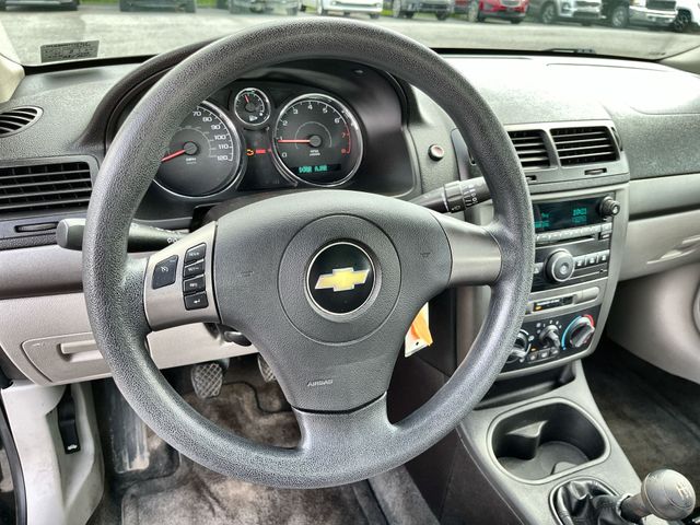 Used 2009 Black Chevrolet LT image 12