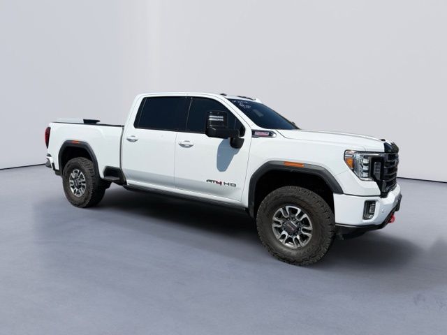 Summit White 2022 GMC Sierra 2500HD Pickup Truck Four-Wheel Drive Automatic