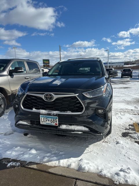 2023 Toyota Highlander XLE AWD
