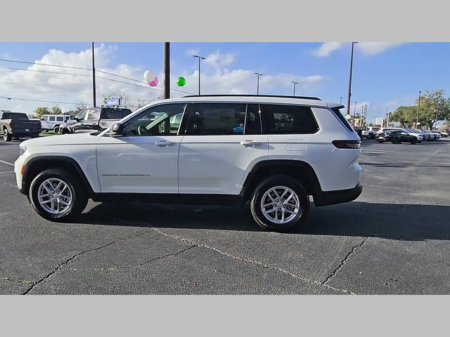 2026 Jeep Grand Cherokee L Laredo 4x2