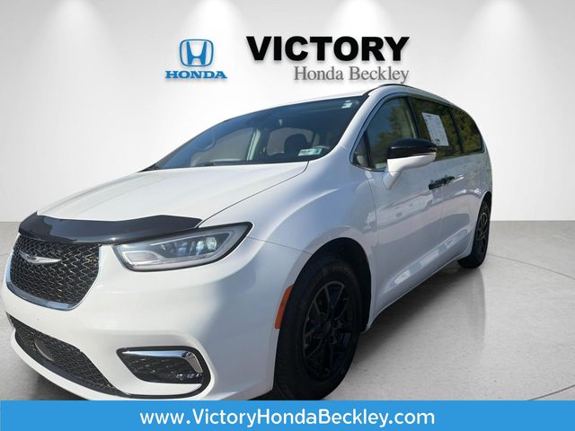Bright White Clearcoat 2022 Chrysler Pacifica Minivan Front-Wheel Drive 9-Speed Automatic