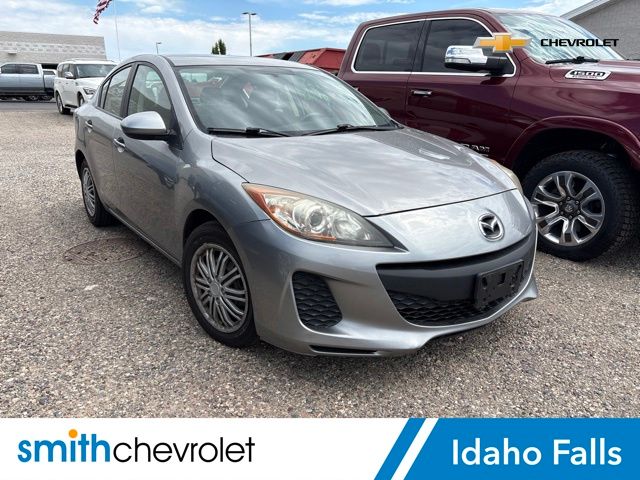 Liquid Silver Metallic 2012 Mazda MAZDA3 Sedan Front-Wheel Drive 5-Speed Manual Overdrive