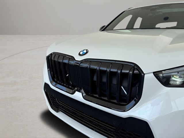 2025 Bmw X1 XDrive28i photo 2