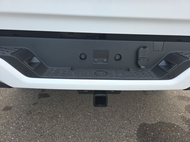 2026 Ram 1500 Big Horn/Lone Star - Bright White Clearcoat exterior view 9