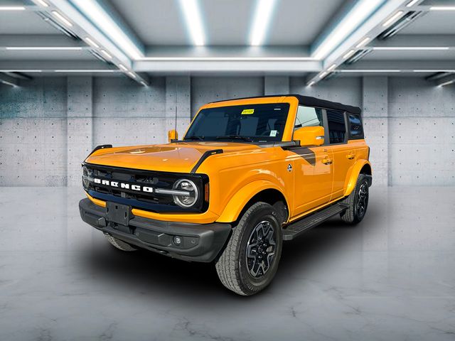 2022 Ford Bronco Outer Banks 