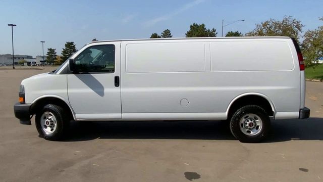 2023 GMC Savana 2500 Work Van 5