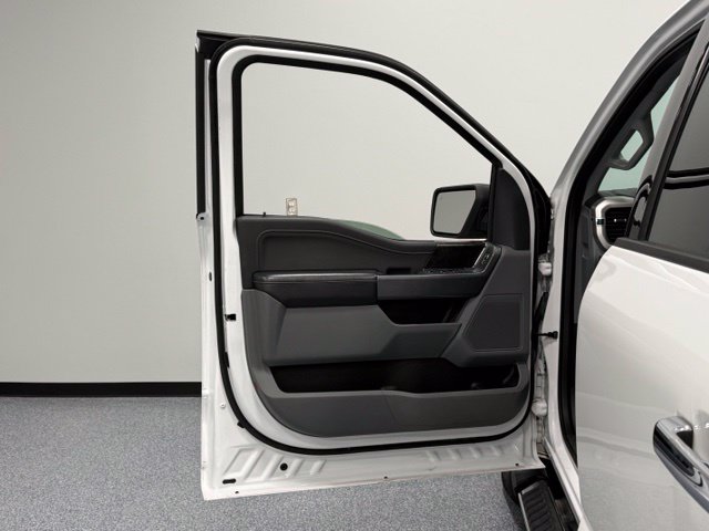 Used 2021 White Ford XLT image 10