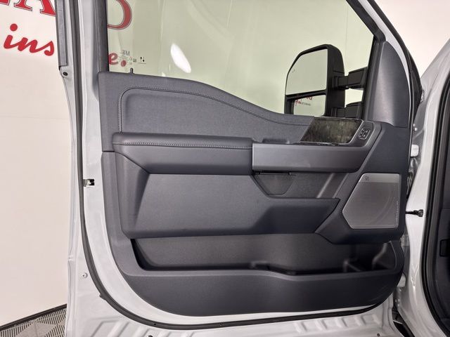 2025 Avalanche Ford Super Duty F-250 SRW Lariat 4X4 Truck