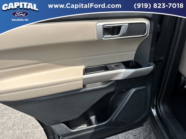 Certified Used 2023 Forged Green Metallic Ford XLT image 17
