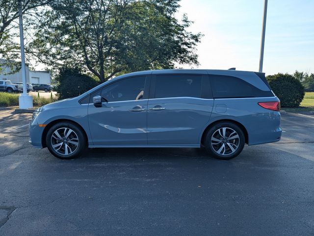 Certified Used 2024 Sonic Gray Pearl Honda Touring image 10