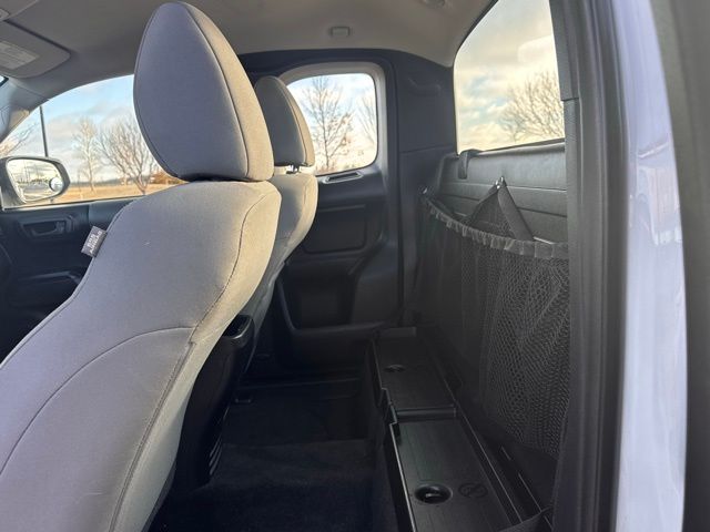 2016 Toyota Tacoma SR