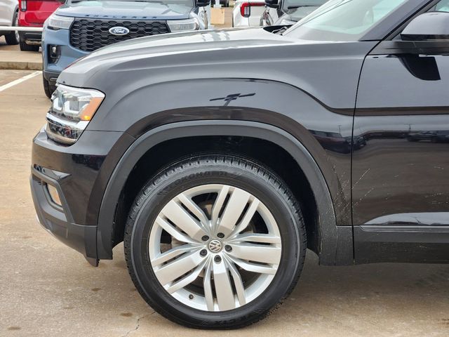 2019 Deep Black Volkswagen Atlas 3.6L V6 SE FWD SUV