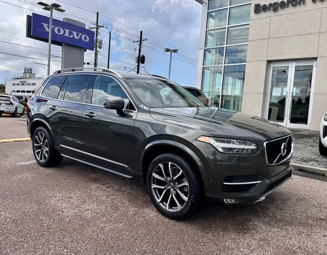  2018 Volvo XC90 T6 Momentum AWD   
