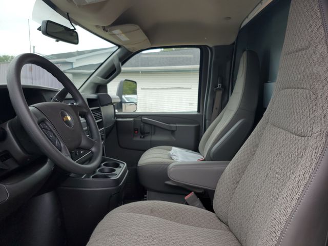 2026 Chevrolet Express 3500 Regular Cab DRW RWD Box Van for sale #TN003439 - photo 5