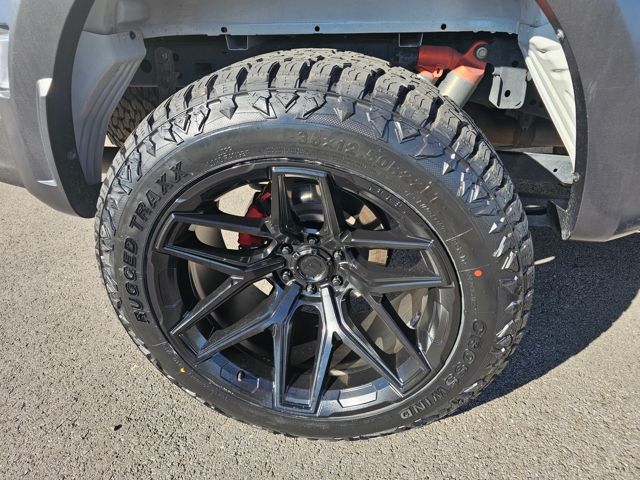 Used 2023 White Ford Raptor image 8