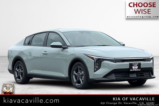 2026 Kia K4 LXS AT's photo