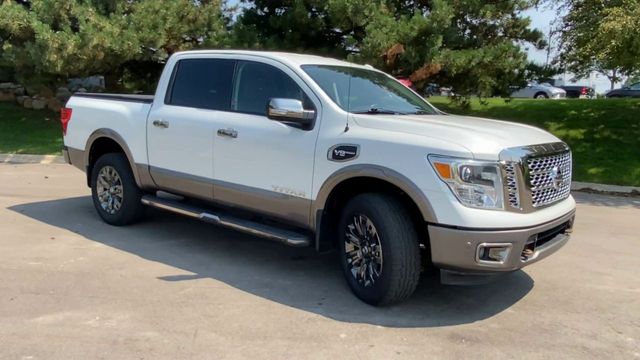 2017 Nissan Titan Platinum Reserve 2