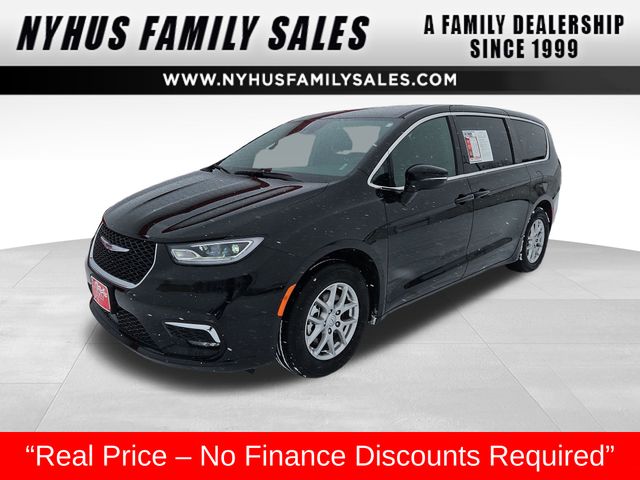 2025 Chrysler Pacifica Select FWD