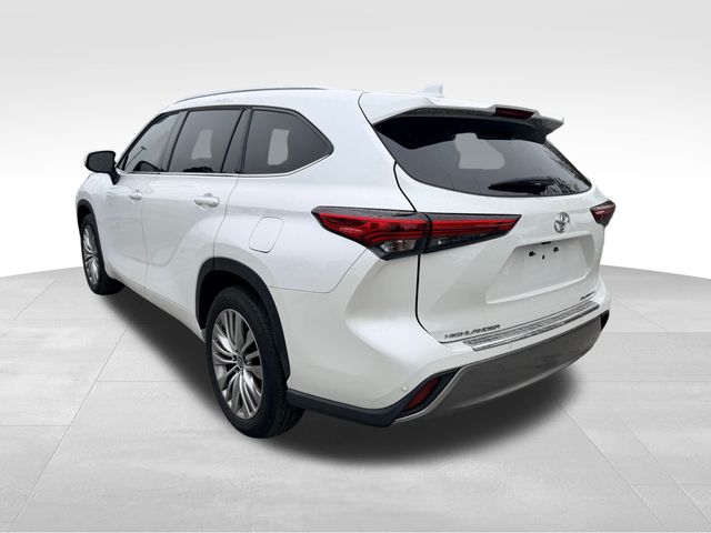 2023 Toyota Highlander Platinum  at Davis Toyota of Orangeburg