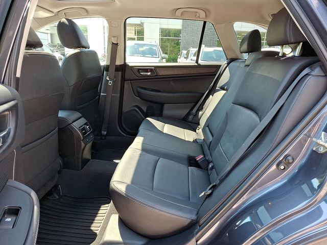 2017 Subaru Outback 2.5i - 10