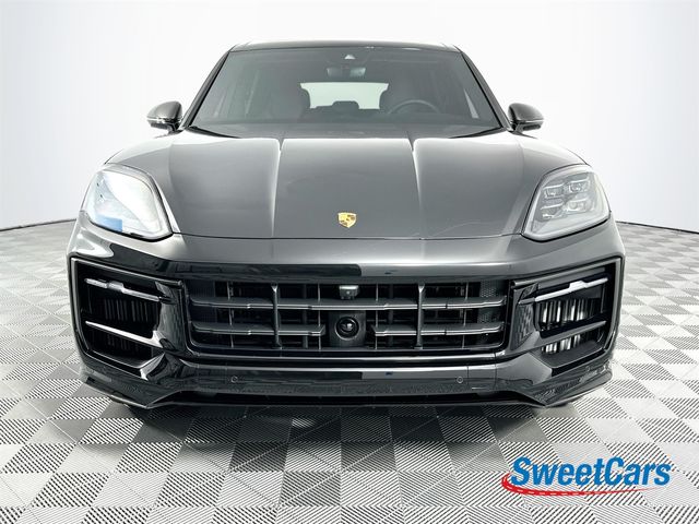 2026 Porsche Cayenne GTS's photo