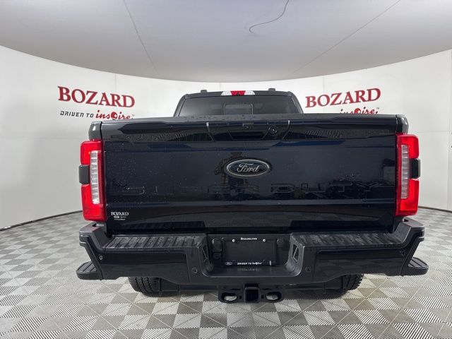 2025 Agate Black Metallic Ford Super Duty F-250 SRW Lariat 4X4 Truck