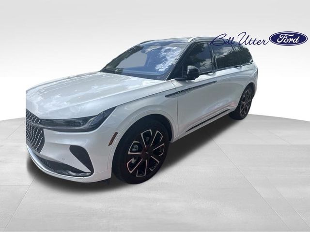 White Platinum Clearcoat Metallic 2025 Lincoln Nautilus SUV / Crossover All-Wheel Drive 8-Speed Automatic