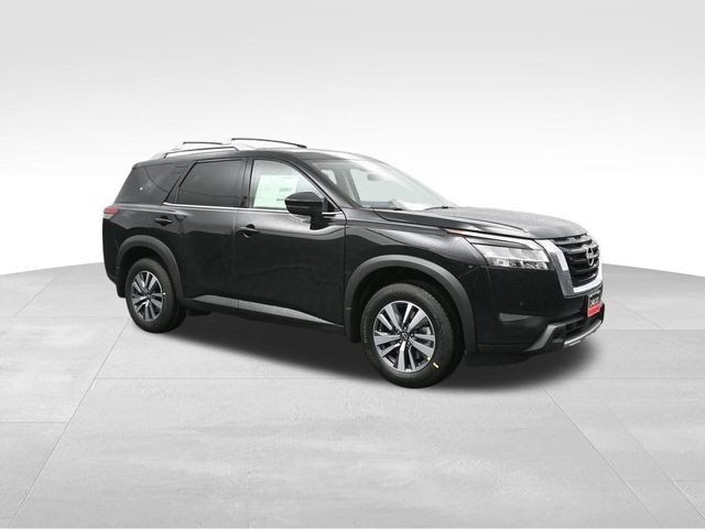 2024 Nissan Pathfinder SL 4