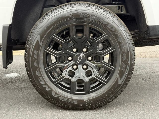 new 2026 Chevrolet Colorado car, priced at $36,185